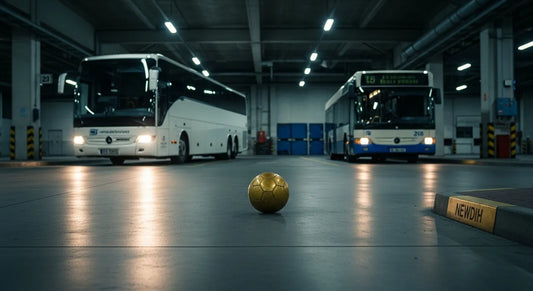 残留争いのベンチで指揮をとる監督の姿。理想のサッカーと現実の折り合いを示すディ・フランチェスコの監督論